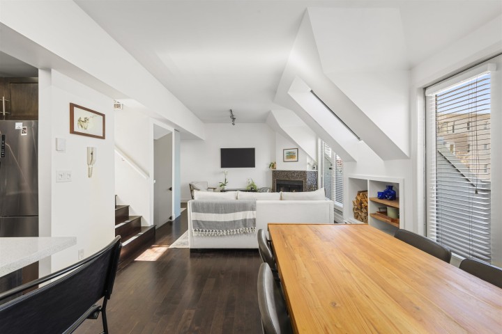 Photo 3 at 1858 W 1st Avenue, Kitsilano, Vancouver West