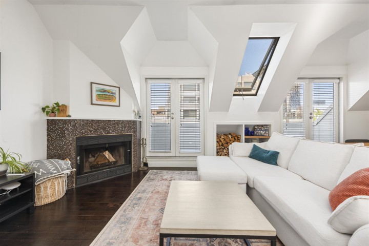 Photo 1 at 1858 W 1st Avenue, Kitsilano, Vancouver West