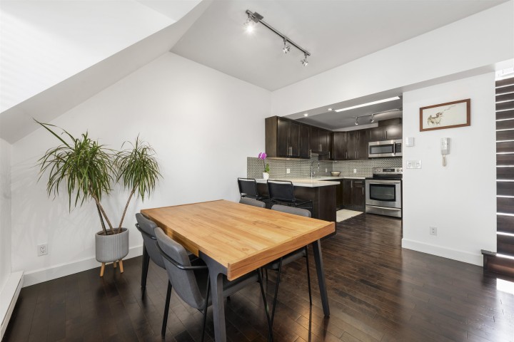 Photo 10 at 1858 W 1st Avenue, Kitsilano, Vancouver West