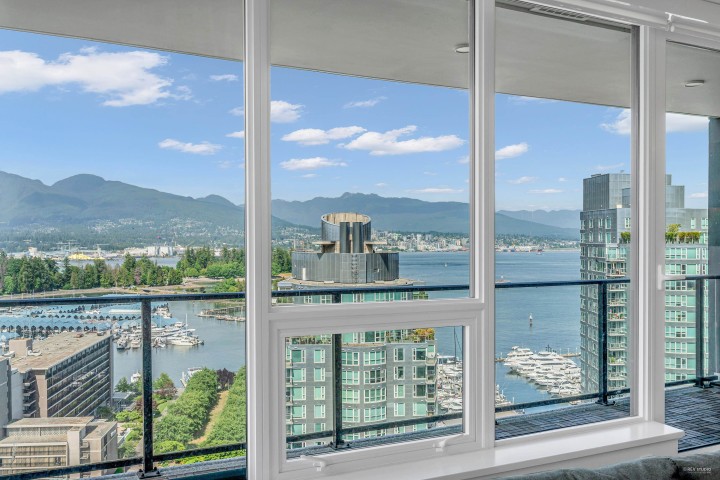 Photo 25 at 2001 - 620 Cardero Street, Coal Harbour, Vancouver West