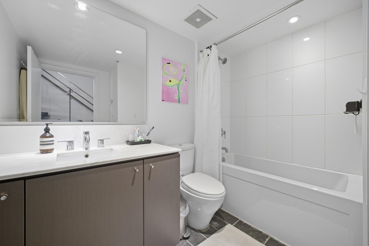 Photo 11 at 209 - 522 W 8th Avenue, Fairview VW, Vancouver West