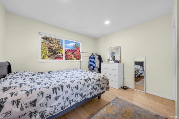 Photo 27 at 4673 Woodburn Road, Cypress Park Estates, West Vancouver