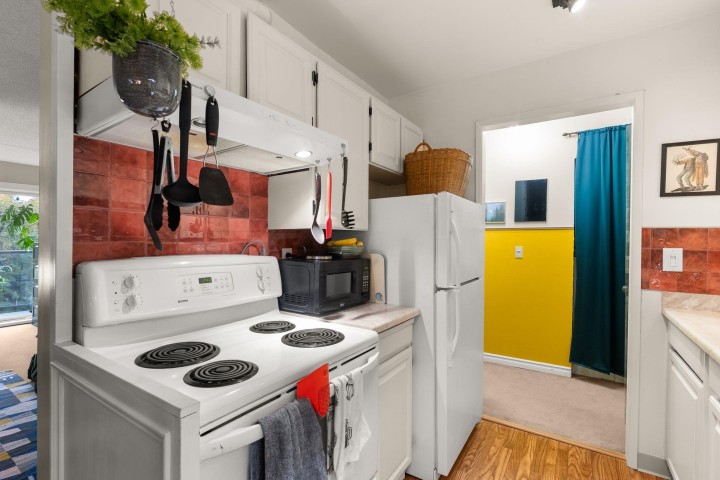 Photo 7 at 308 - 2366 Wall Street, Hastings, Vancouver East