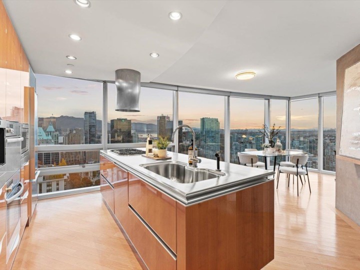 Photo 2 at 3204 - 938 Nelson Street, Downtown VW, Vancouver West