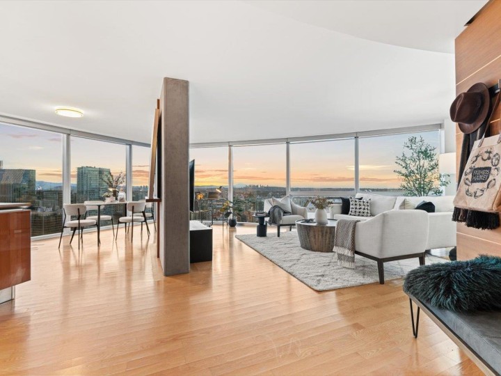 Photo 1 at 3204 - 938 Nelson Street, Downtown VW, Vancouver West