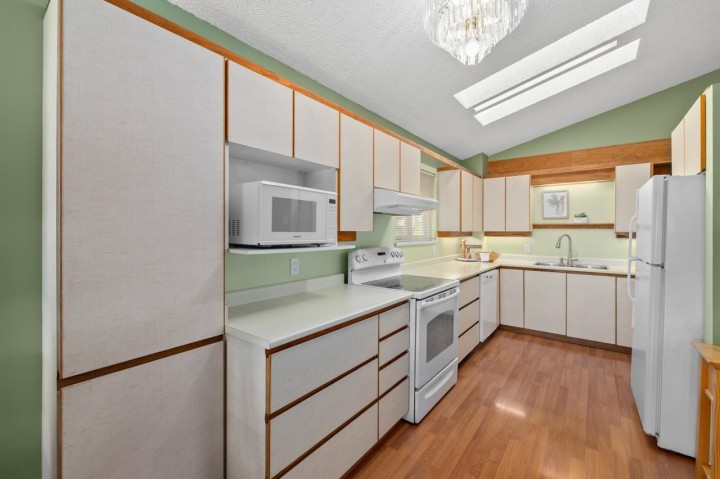 Photo 12 at 2142 St. Andrews Avenue, Central Lonsdale, North Vancouver