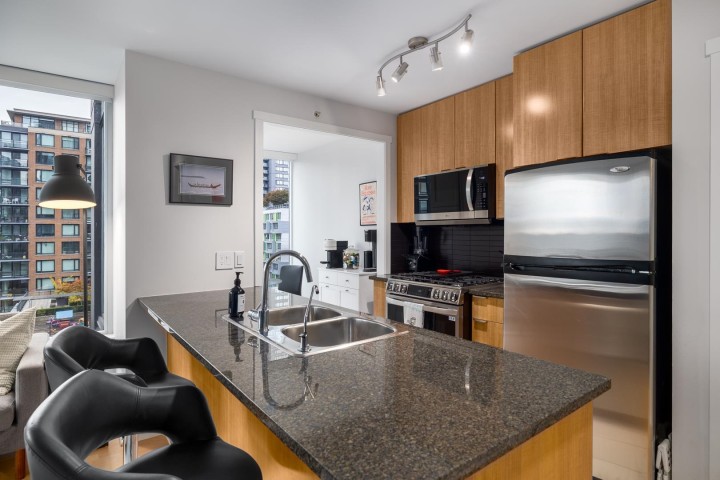 Photo 4 at 1107 - 1010 Richards Street, Yaletown, Vancouver West