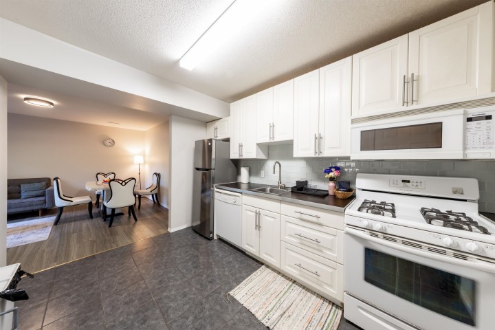 Photo 30 at 3638 Maginnis Avenue, Lynn Valley, North Vancouver