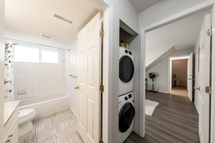 Photo 34 at 3638 Maginnis Avenue, Lynn Valley, North Vancouver