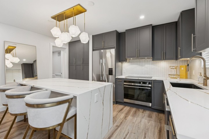 Photo 16 at 6 - 848 W 16th Street, Mosquito Creek, North Vancouver