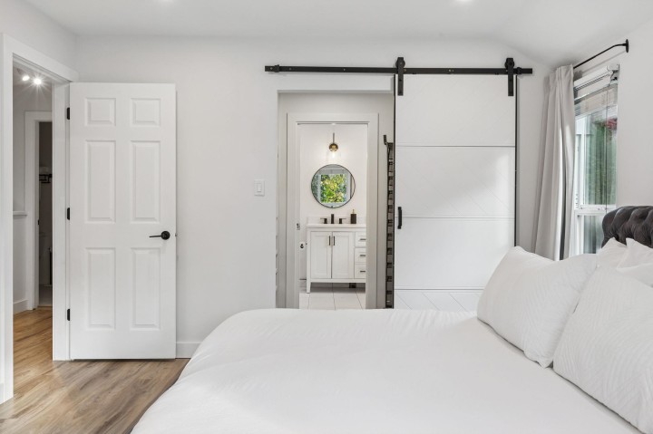 Photo 24 at 6 - 848 W 16th Street, Mosquito Creek, North Vancouver