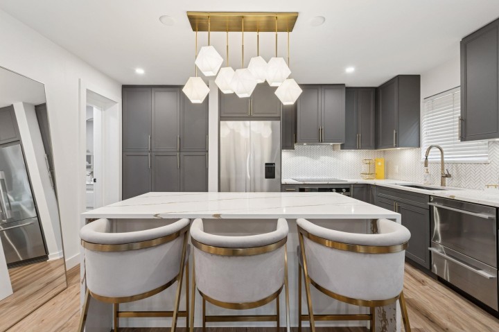 Photo 15 at 6 - 848 W 16th Street, Mosquito Creek, North Vancouver