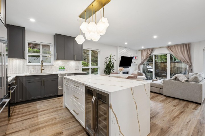 Photo 21 at 6 - 848 W 16th Street, Mosquito Creek, North Vancouver