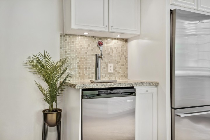 Photo 12 at 281 Smithe Street, Downtown VW, Vancouver West