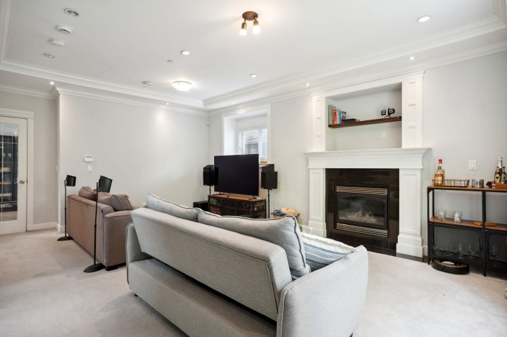 Photo 2 at 5187 Sherbrooke Street, Knight, Vancouver East