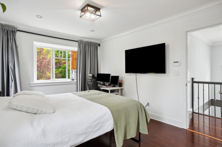 Photo 14 at 5187 Sherbrooke Street, Knight, Vancouver East