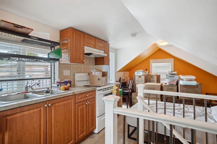 Photo 18 at 5187 Sherbrooke Street, Knight, Vancouver East