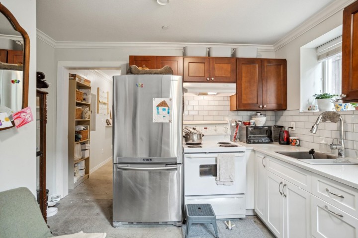 Photo 19 at 5187 Sherbrooke Street, Knight, Vancouver East