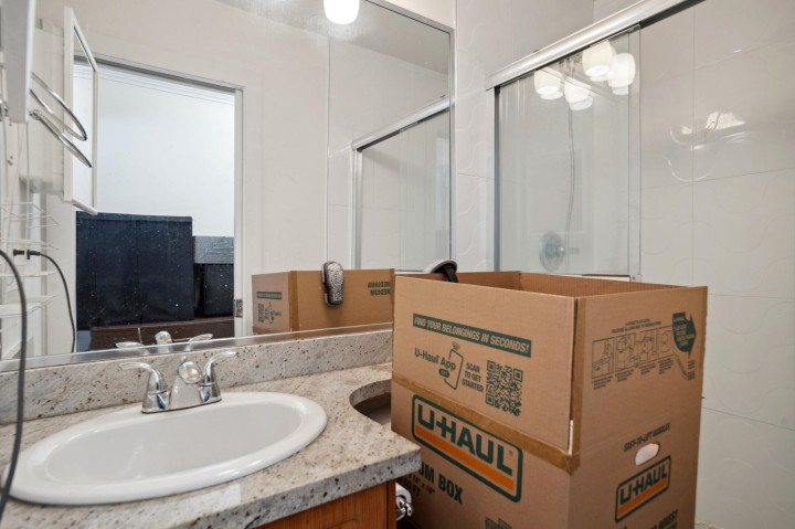 Photo 25 at 5187 Sherbrooke Street, Knight, Vancouver East