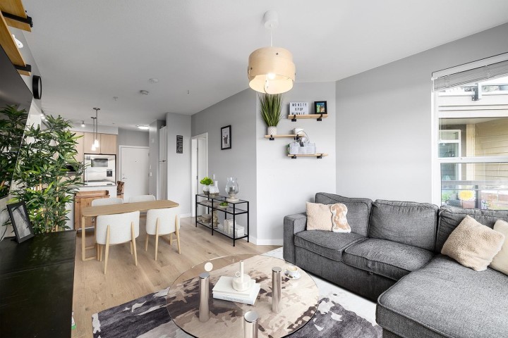 Photo 13 at 207 - 3205 Mountain Highway, Lynn Valley, North Vancouver