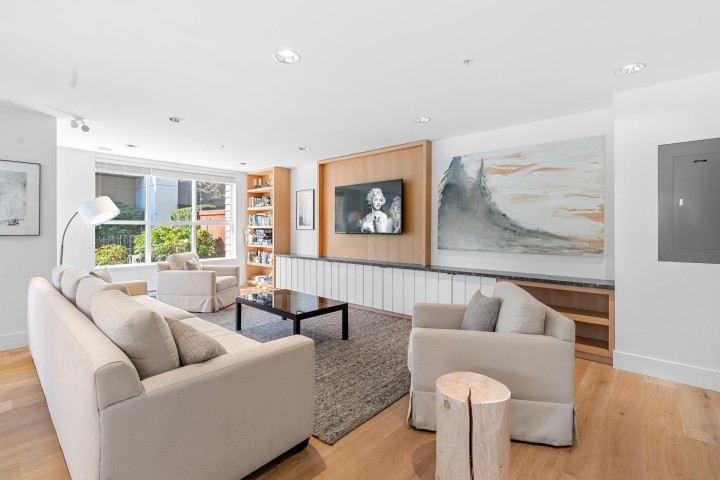 Photo 24 at 207 - 3205 Mountain Highway, Lynn Valley, North Vancouver