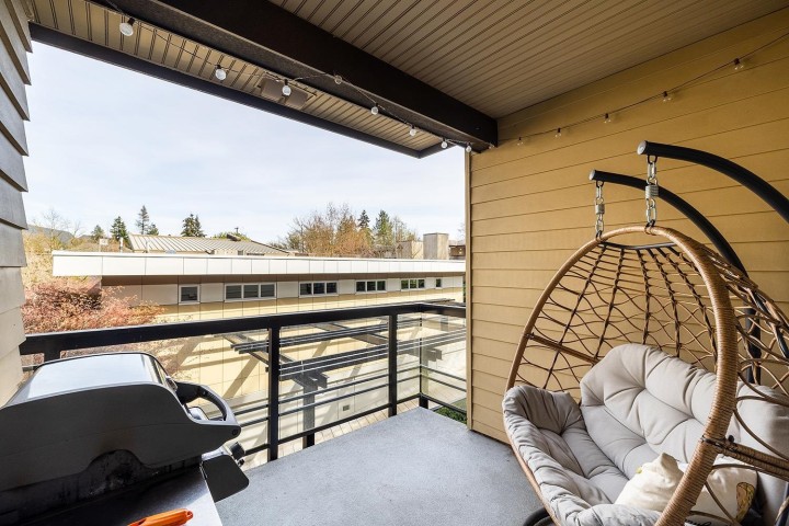 Photo 10 at 207 - 3205 Mountain Highway, Lynn Valley, North Vancouver