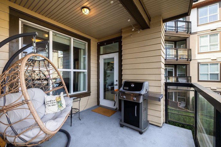 Photo 11 at 207 - 3205 Mountain Highway, Lynn Valley, North Vancouver