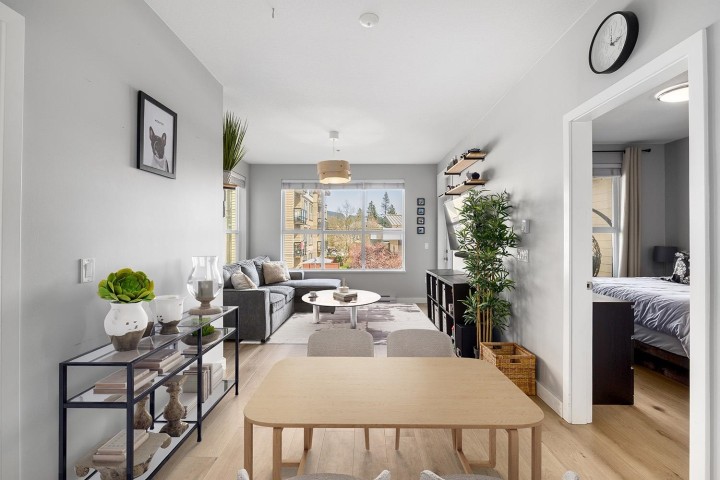 Photo 8 at 207 - 3205 Mountain Highway, Lynn Valley, North Vancouver