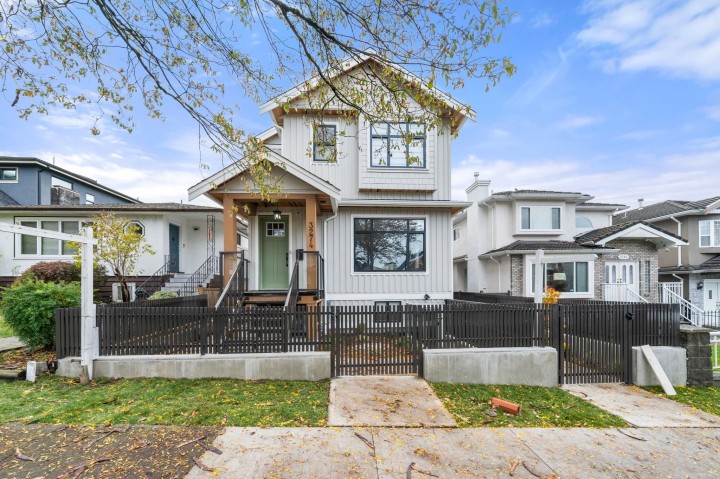 Photo 1 at 1 - 3274 E 44th Avenue, Killarney VE, Vancouver East