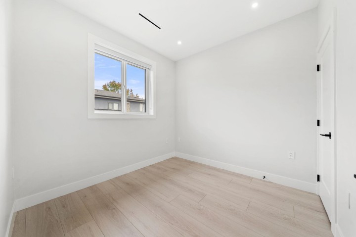 Photo 20 at 1 - 3274 E 44th Avenue, Killarney VE, Vancouver East