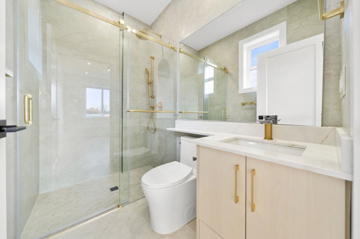 Photo 39 at 1 - 3274 E 44th Avenue, Killarney VE, Vancouver East