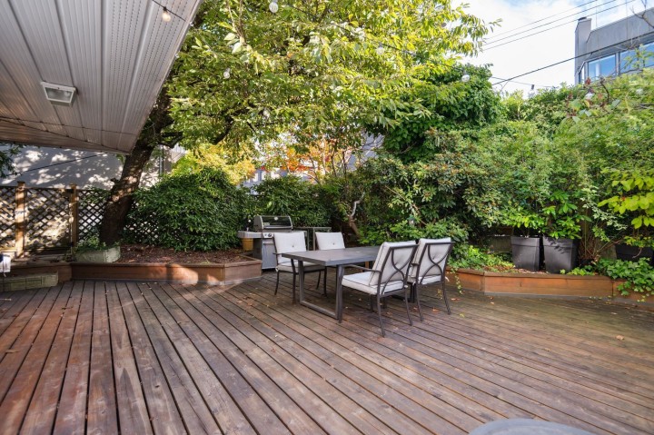 Photo 2 at 101 - 1696 W 10th Avenue, Fairview VW, Vancouver West