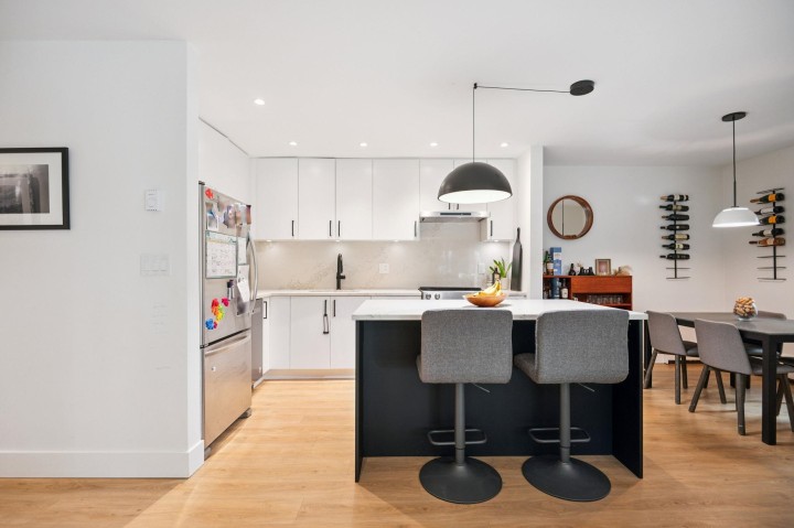 Photo 12 at 101 - 1696 W 10th Avenue, Fairview VW, Vancouver West