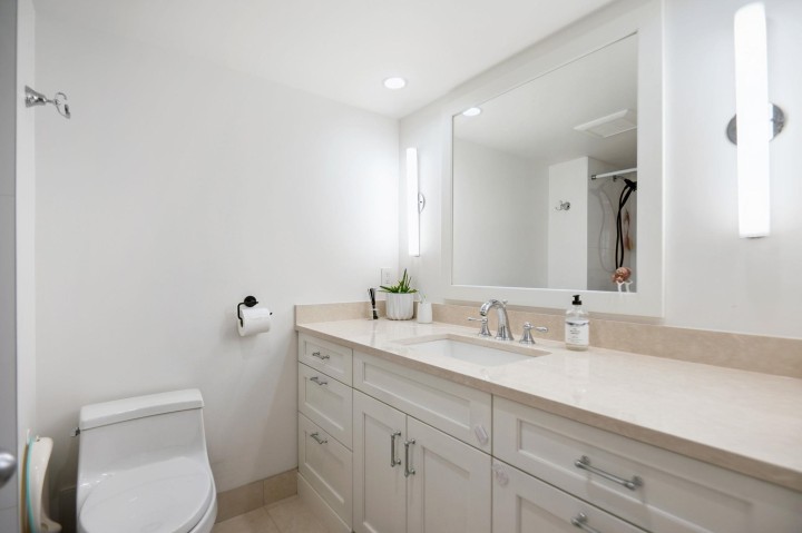 Photo 20 at 101 - 1696 W 10th Avenue, Fairview VW, Vancouver West