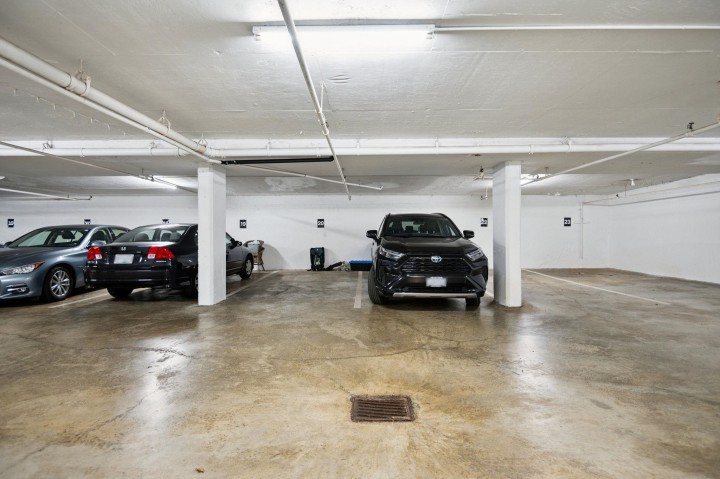 Photo 24 at 101 - 1696 W 10th Avenue, Fairview VW, Vancouver West