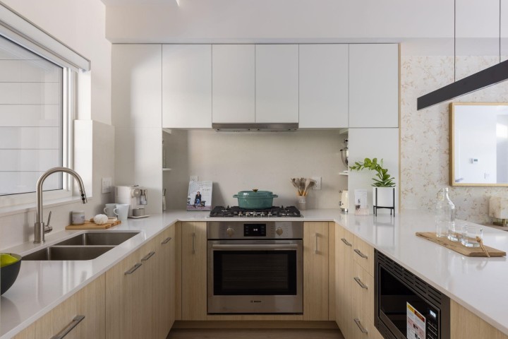 Photo 4 at 102 - 342 Mountain Highway, Lynnmour, North Vancouver