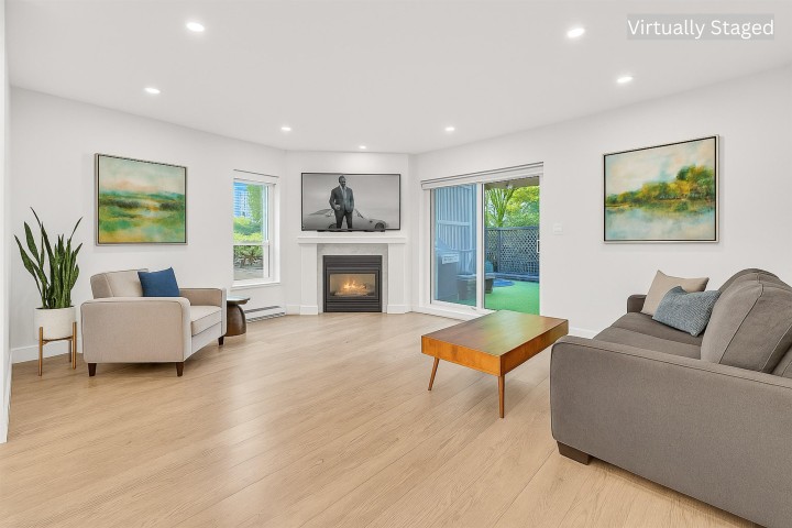 Photo 2 at 2433 W 6th Avenue, Kitsilano, Vancouver West