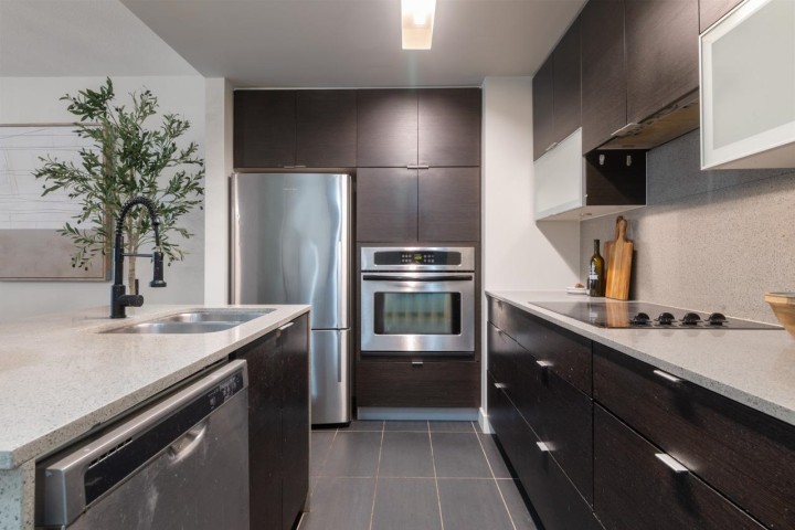 Photo 17 at 188 Chesterfield Avenue, Lower Lonsdale, North Vancouver