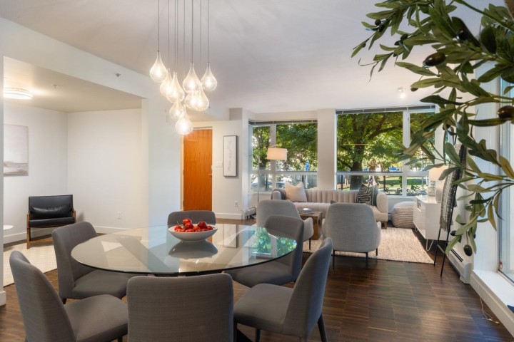 Photo 8 at 188 Chesterfield Avenue, Lower Lonsdale, North Vancouver