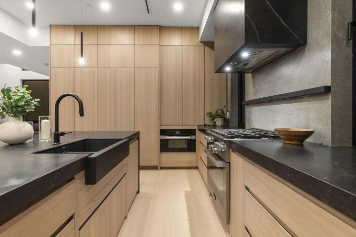 Photo 13 at 1066 Fulton Avenue, Sentinel Hill, West Vancouver