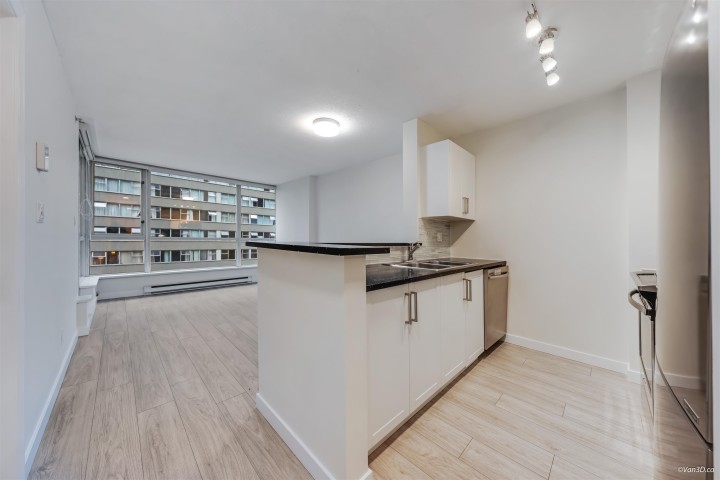 Photo 16 at 805 - 1420 W Georgia Street, West End VW, Vancouver West