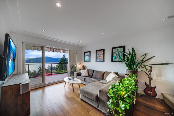 Photo 2 at 430 Crosscreek Road, Lions Bay, West Vancouver