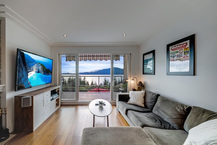 Photo 3 at 430 Crosscreek Road, Lions Bay, West Vancouver