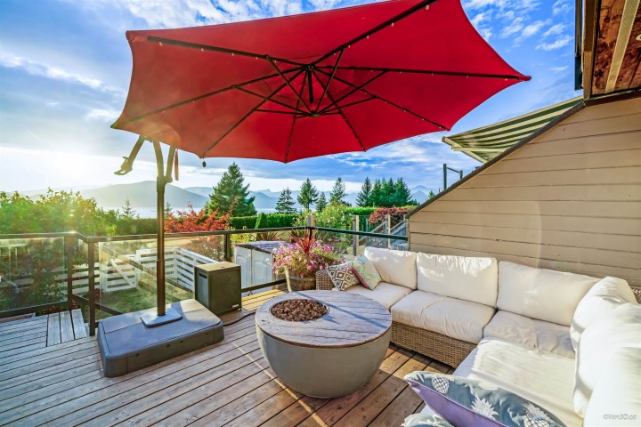 Photo 1 at 430 Crosscreek Road, Lions Bay, West Vancouver