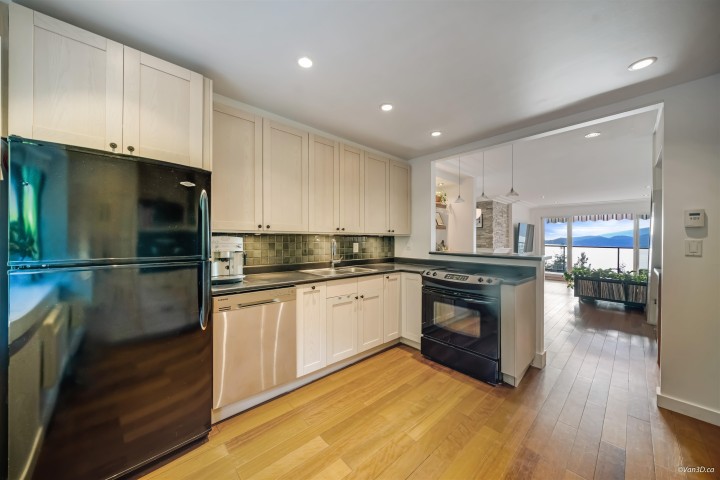 Photo 15 at 430 Crosscreek Road, Lions Bay, West Vancouver