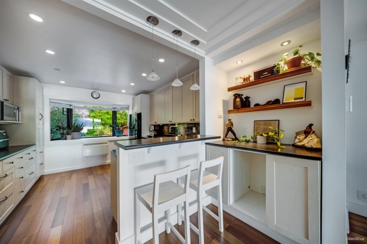 Photo 11 at 430 Crosscreek Road, Lions Bay, West Vancouver