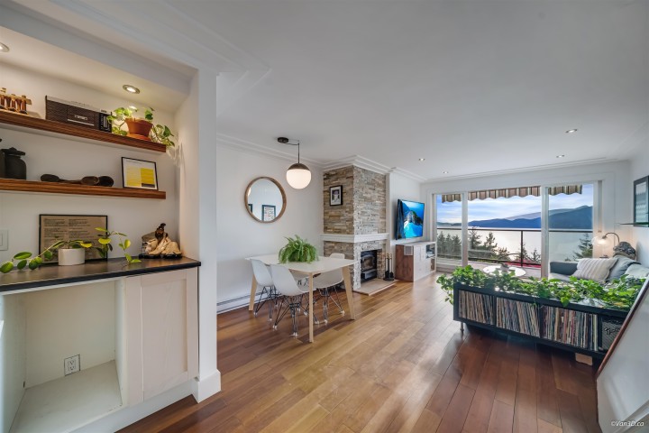 Photo 4 at 430 Crosscreek Road, Lions Bay, West Vancouver