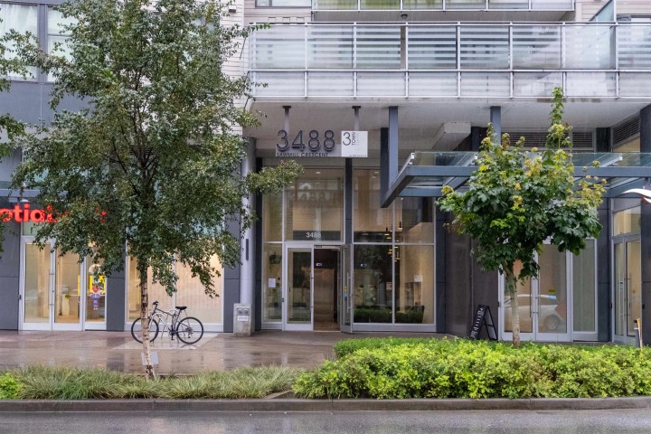 Photo 2 at 501 - 3488 Sawmill Crescent, South Marine, Vancouver East