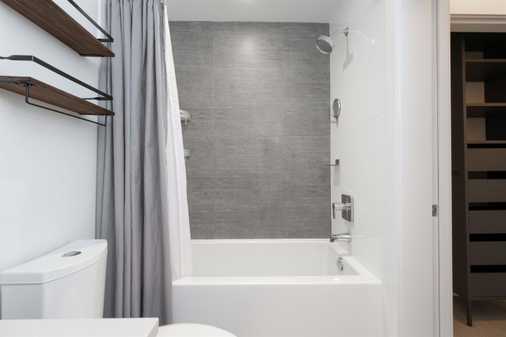 Photo 16 at 501 - 3488 Sawmill Crescent, South Marine, Vancouver East