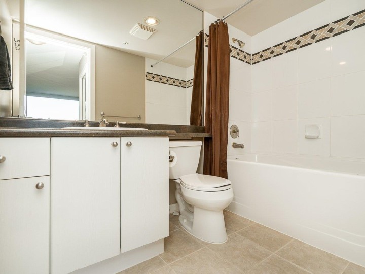 Photo 18 at 403 - 1425 W 6th Avenue, False Creek, Vancouver West